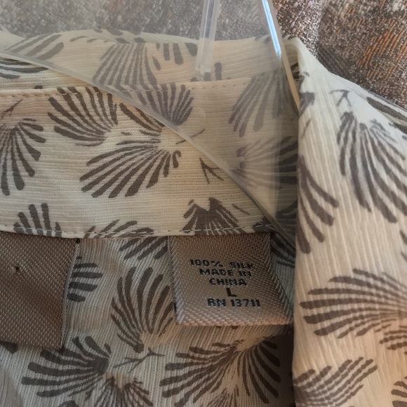 i.e. 100% Silk Sheer Button Down Blouse - Picture 8 of 9